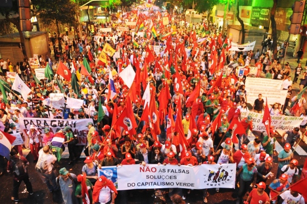 Sommet des peuples Sommet des peuples